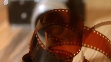 35 mm 'lik arka plan. 4K video. Film yapımcılığı. Fotoğraf meraklısı. Film kamerası 