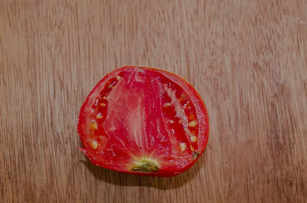 Natural Brown Board Background Half Small Red Ripe Tomato Cut — Stock Photo, Image