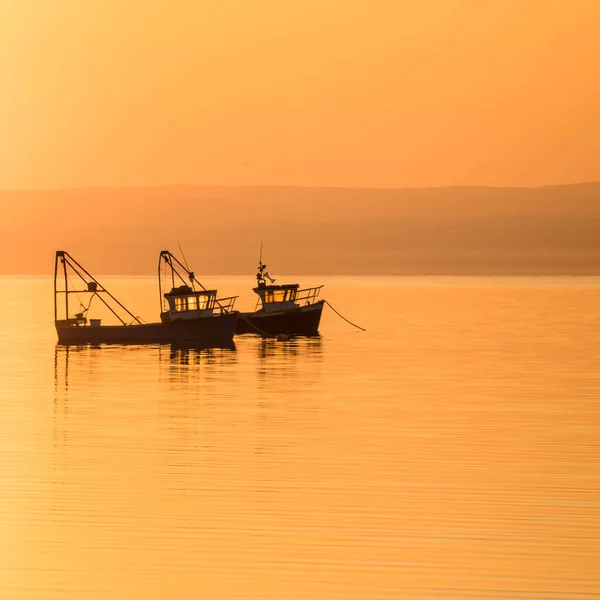 Fischerboot Sonnenaufgang — Stockfoto
