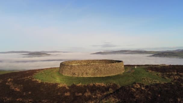 Jest Mucha Nad Powietrznym Nagraniem Grianan Ring Fort Donegal Irlandia — Wideo stockowe