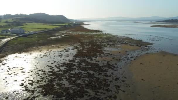 Este Video Aéreo Volar Sobre Costa Donegal Irlanda Marea Baja — Vídeo de stock