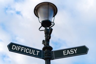 Işaret kolay yön işaretleri karşı zor