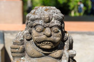 Goa Gajah fil Mağarası Tapınağı Ubud, Bali, Endonezya yakınındaki antik heykel