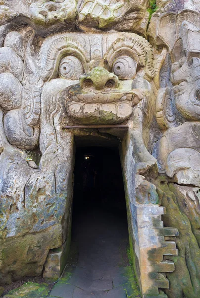 果阿牙也象石窟寺附近巴厘岛，巴厘岛，入口 — 图库照片