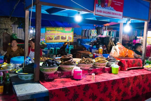 Gianyar Night Market in Gianyar province, Bali, Indonesia — Stock Photo, Image