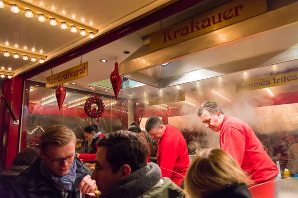 Kerstmarkt in de stad Dusseldorf — Stockfoto