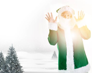 Noel Baba çanta ile yeşil elbiseli
