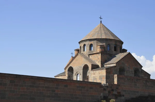 Hripsime Kilisesi, Ermenistan