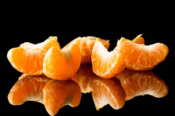 Fresh Tangerine Black Background Beautiful Reflection Close — Stock Photo, Image