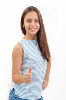 kız beyaz bir arka plan üzerinde