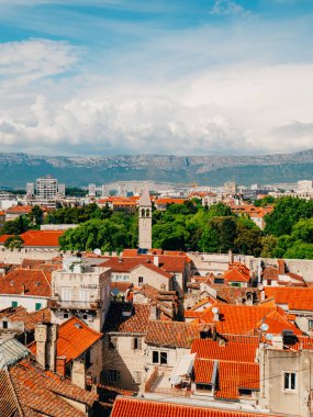 Bölünmüş, eski kasaba, Hırvatistan. Kule-çan kulesinde görünümünden