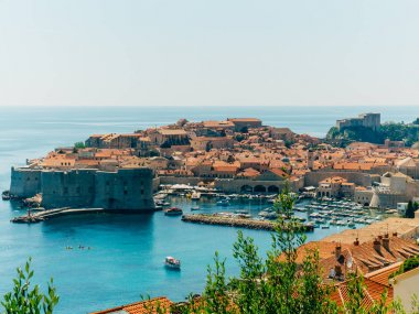 Dubrovnik'in tarihi kent, Hırvatistan. Şehrin sokakları görünümlerini içinde bir