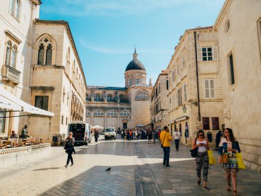 Dubrovnik'in tarihi kent, Hırvatistan. Şehrin sokakları görünümlerini içinde bir