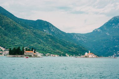 Gospa Adası od Skrpjela, Kotor Koyu'ndaki, Karadağ.
