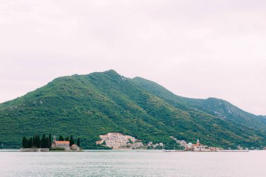 Gospa Adası od Skrpjela, Kotor Koyu'ndaki, Karadağ.