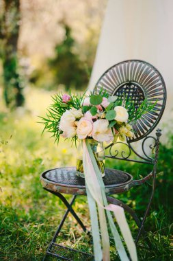 Vintage bir metal peonies buket düğün düğün m sandalye
