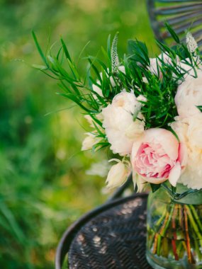 Vintage bir metal peonies buket düğün düğün m sandalye