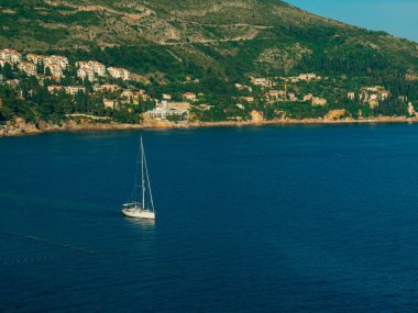 Dubrovnik'in yakın yelkenli