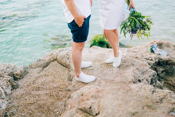 Ramo nupcial de rosas, lisianto, lavanda, yipsofilo — Foto de Stock