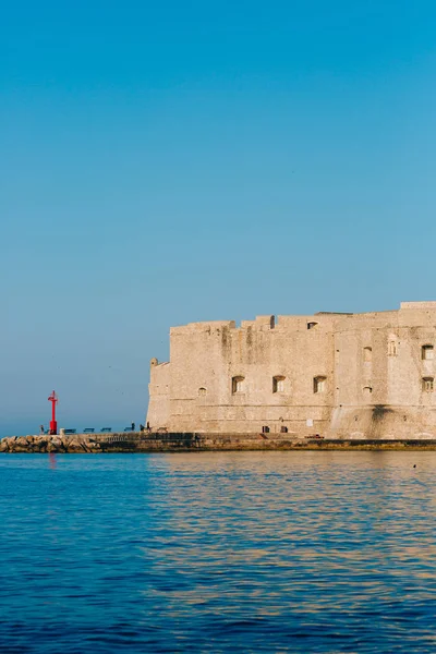 Dubrovnik'in tarihi kent, Hırvatistan. Şehrin sokakları görünümlerini içinde bir