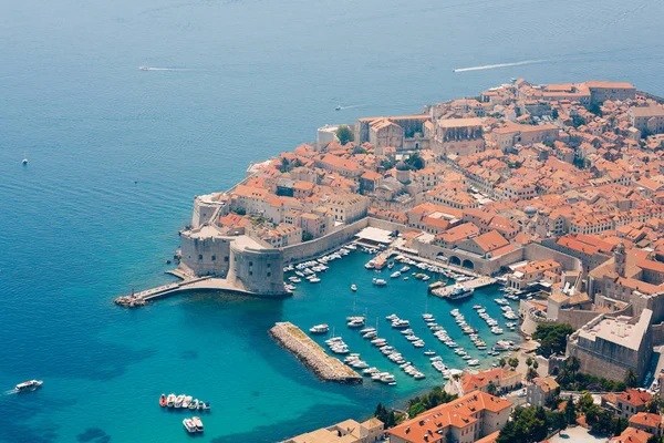 Dubrovnik Vista del casco antiguo desde la plataforma de observación — Foto de Stock