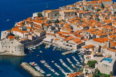 Dubrovnik'in tarihi kent, Hırvatistan. Şehrin sokakları görünümlerini içinde bir