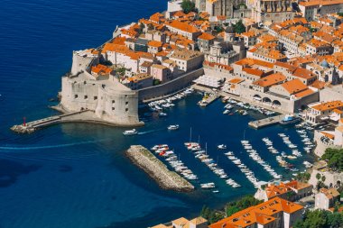 Dubrovnik'in tarihi kent, Hırvatistan. Şehrin sokakları görünümlerini içinde bir