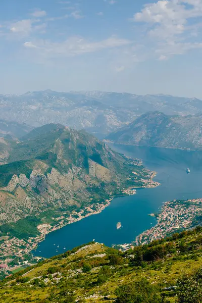 Baía de Kotor das alturas. Vista do Monte Lovcen para a baía — Fotografia de Stock