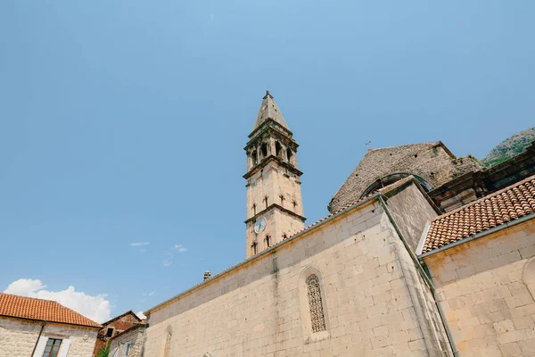 Aziz Nikolaos Kilisesi, Perast, Karadağ