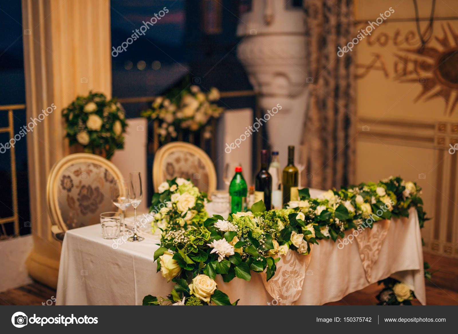 Flower Compositions On The Wedding Table In Rustic Style Wedding
