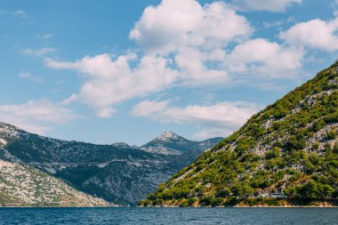 Güzel doğa dağlar manzara
