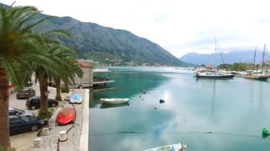 Eski Kotor şehir. Şehrin üzerinde uçan. Hava survey tarafından bir