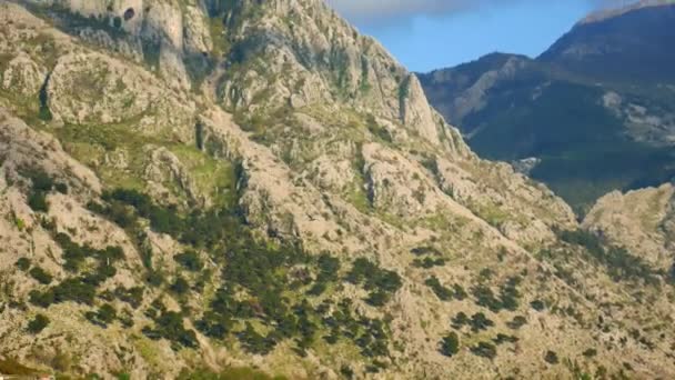 Mountain sön dag i Montenegro — Stockvideo