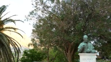 Antik heykel doğuş Kilisesi'nin topraklarında