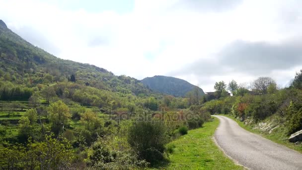 La route dans les montagnes du Monténégro — Video