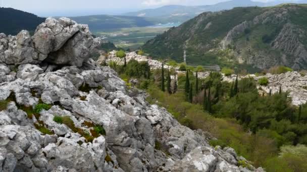 Montagna in giorno in Montenegro — Video Stock