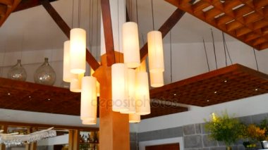 Avize restoranda. İç tasarım Res