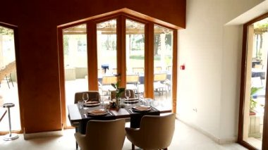 Restoran tablosunda. Kafe iç