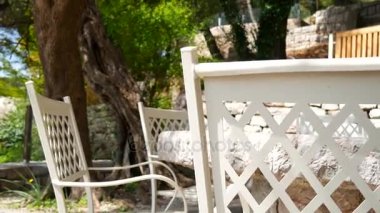 Sokakta kafeterya tablolarda. Sokak Cafe. Monten restoranlarda