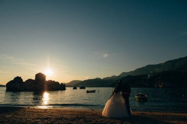 Gelin ve damat Kraliçe Milocer plaj