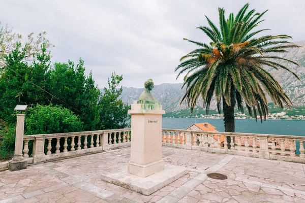 Prcanj, Montenegro Baía de Kotor. Igreja da Natividade de t — Fotografia de Stock