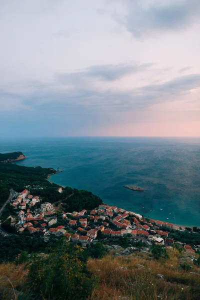 Island of Sveti Stefan, view from the church of Sveti Sava, at s — Stock Photo, Image