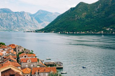 Perast görünümünden kule. Yükseklikten cha fotoğrafları