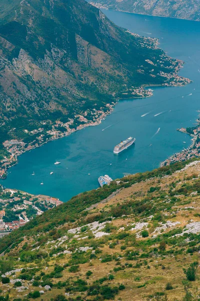 Baía de Kotor das alturas. Vista do Monte Lovcen para a baía — Fotografia de Stock