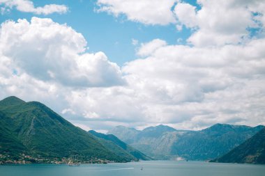 Kotor, Karadağ'defne