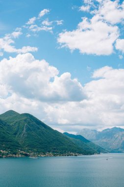 Kotor, Karadağ'defne