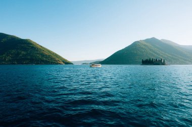 Kotor Körfezi bota. Karadağ, Adriyatik su