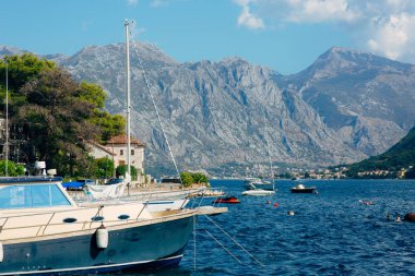 Perast Antik şehir Kotor Körfezi, Monteneg yelkenli