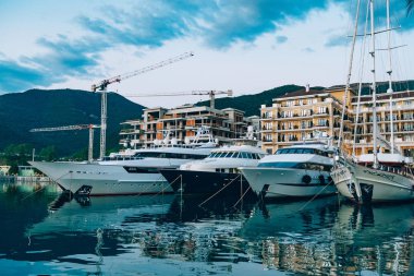 Porto Karadağ yat. Tivat elit alanı