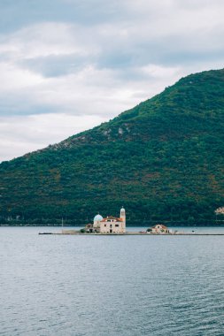 Gospa Adası od Skrpjela, Kotor Koyu'ndaki, Karadağ.